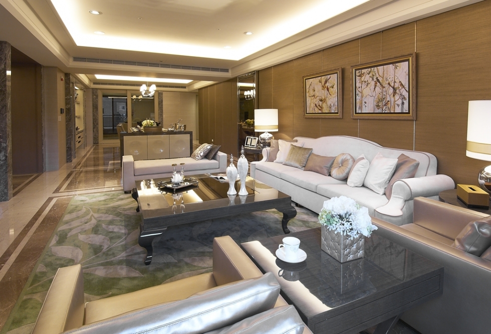 Beautiful Charm With Villa Vinhomes Riverside - Ms. Phuong